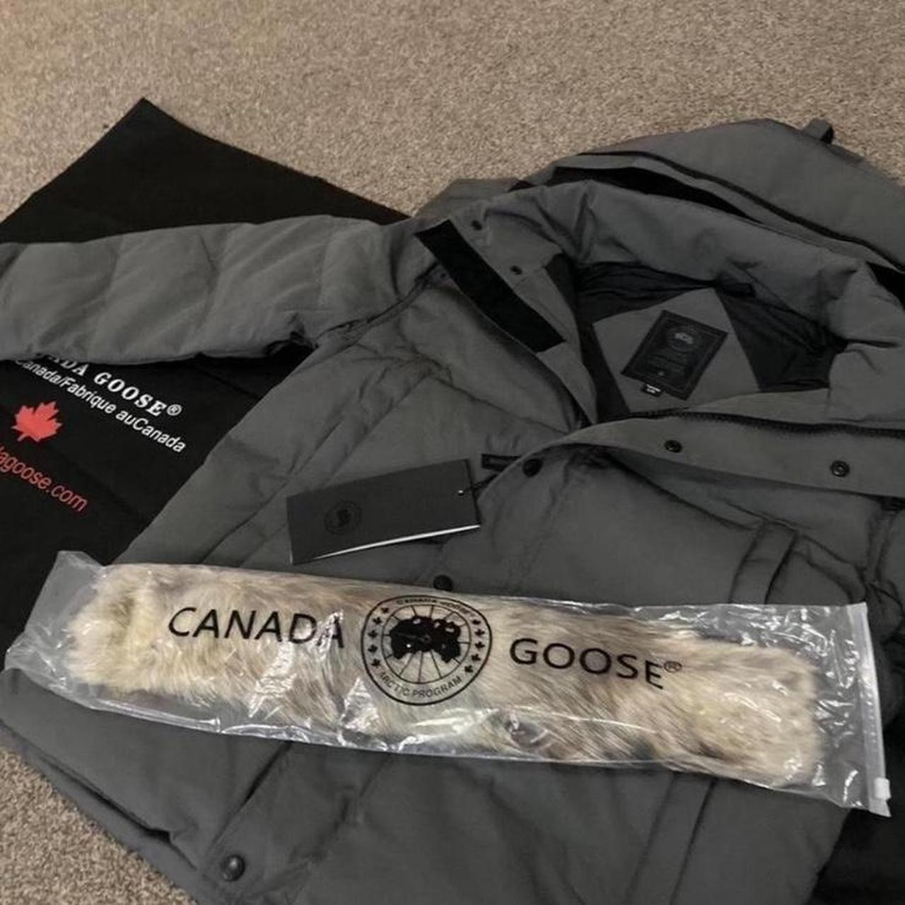 Canada goose grey  Wyndham parka
